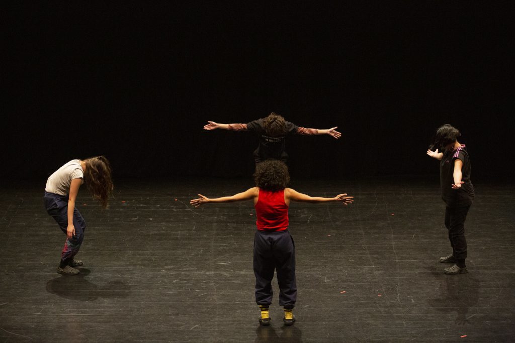 Análisis Profundo de Festivales Destacados de Teatro Físico 6 analisis profundo de festivales destacados de teatro fisico