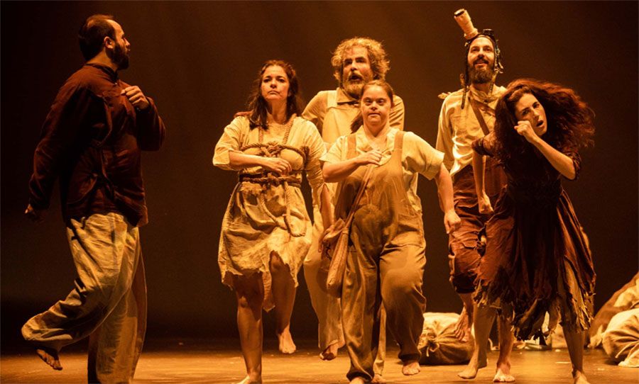 como el teatro realista aborda la desigualdad social
