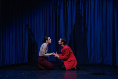 como el teatro refleja los cambios generacionales