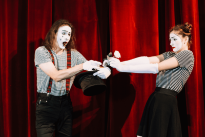 como el teatro se convierte en una forma de terapia