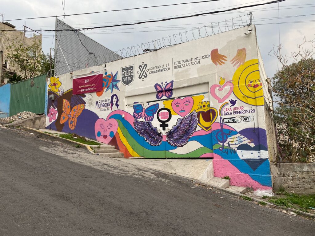 como representa la casa de munecas la realidad social
