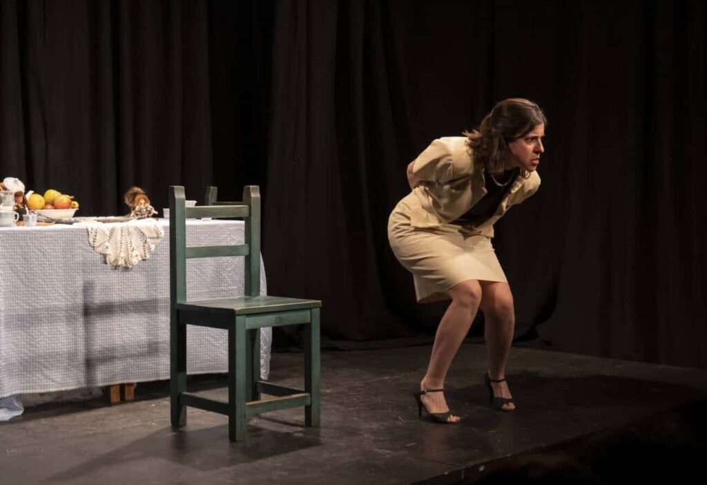 Cómo se abordaban las luchas sociales en el teatro 6 como se abordaban las luchas sociales en el teatro