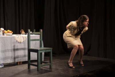como se abordaban las luchas sociales en el teatro