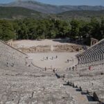 como se abordaban temas sociales en el teatro griego