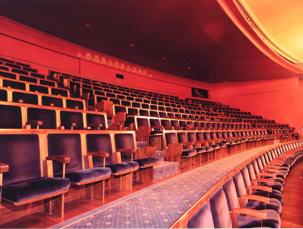 como se combinaban el teatro y la musica en las obras