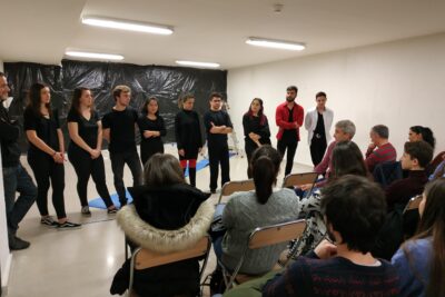 como se desarrollo el teatro dentro de las universidades