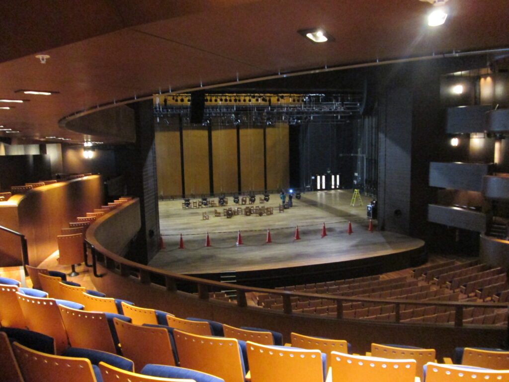 como se determina la duracion de un festival de teatro