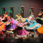 como se incluia la danza en las obras de teatro