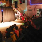como se realiza una escenografia para teatro callejero