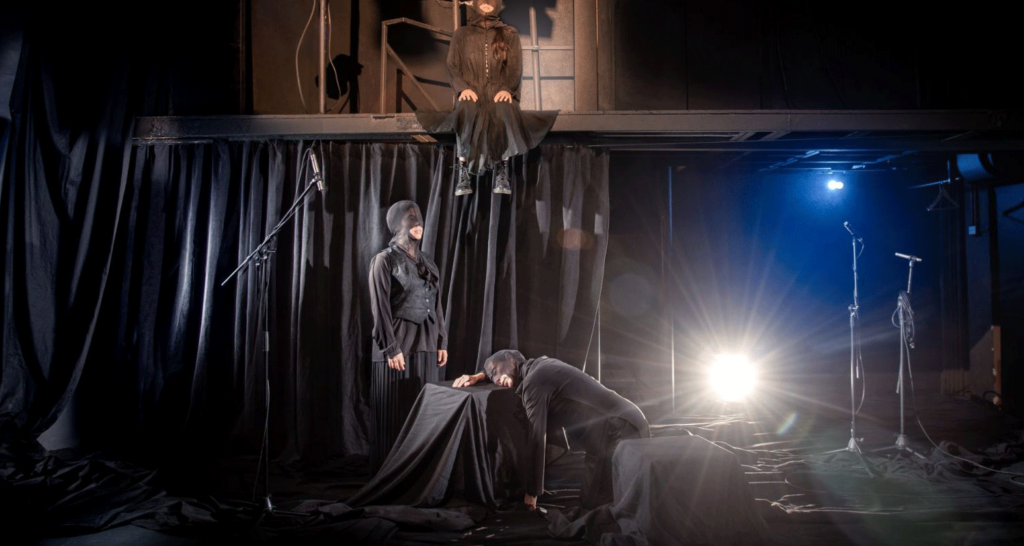 como se representa el heroismo en el teatro clasico