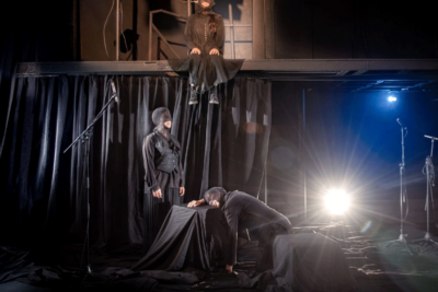 como se representa el heroismo en el teatro clasico