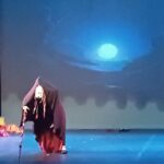 como se transmitia la obra teatral en la antiguedad
