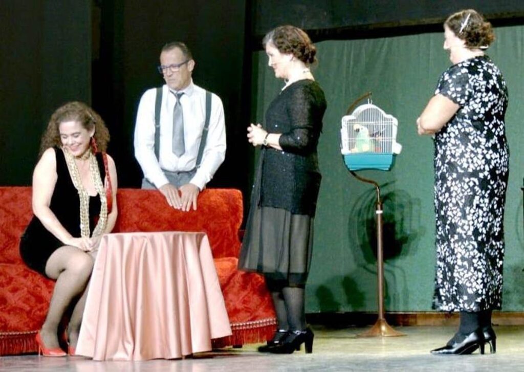 Crítica social en el teatro alternativo contemporáneo 7 critica social en el teatro alternativo contemporaneo
