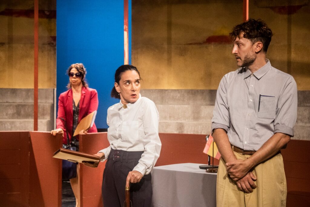 criticos de teatro en festivales de artes escenicas analisis y rol