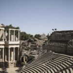 cuales son las caracteristicas del teatro en roma