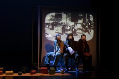 cuales son las claves para un teatro comprometido