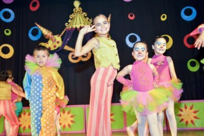 definicion y caracteristicas del teatro de experiencias como arte