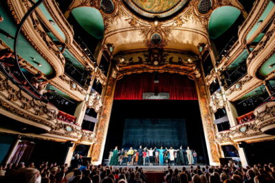 desarrollo de la escenografia en el teatro romantico