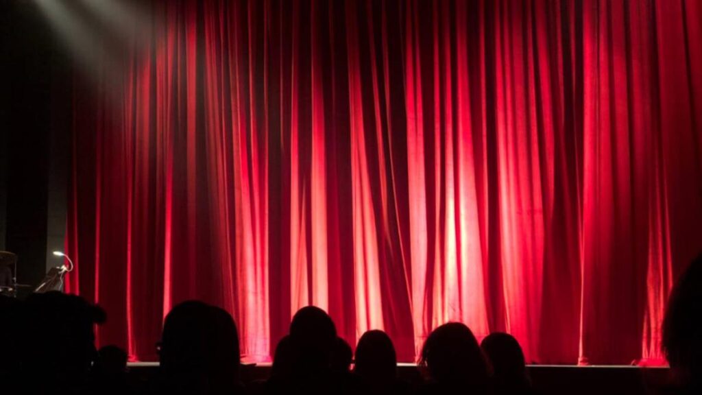 desarrollo de la improvisacion en el teatro alternativo