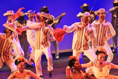 desarrollo e impacto de la danza teatro contemporanea