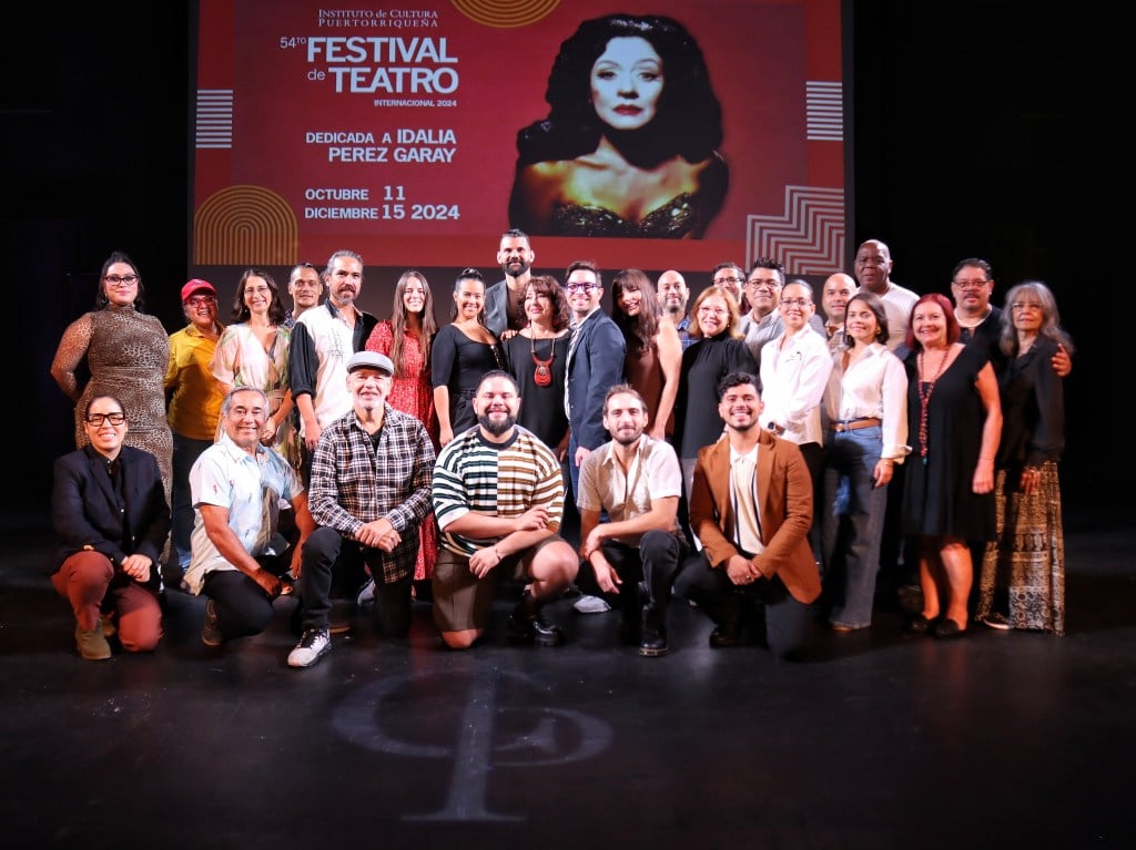 dramaturgos influyentes de america del norte una