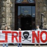 el elemento natural predominante en la montana magica