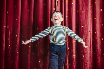 el papel del teatro infantil en el desarrollo de los ninos