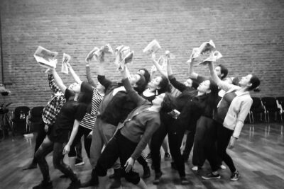 el significado y la importancia del teatro en el exilio