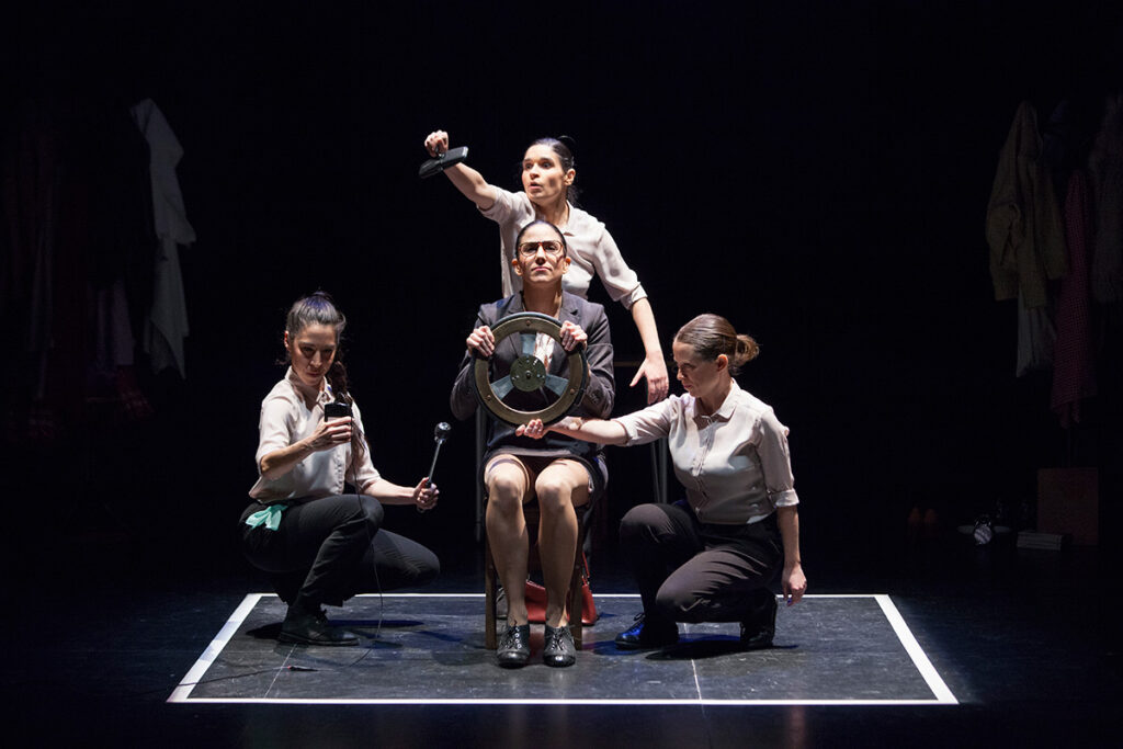 el teatro y su impacto en la representacion de la pobreza
