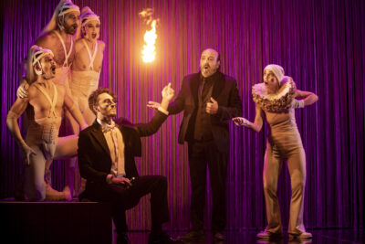 elementos de la comedia en el teatro dramatico romantico