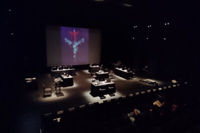 espacios teatrales alternativos definicion y ejemplos clave