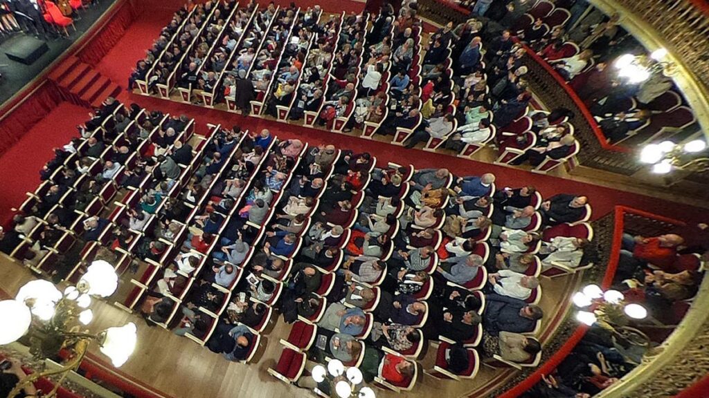 estadisticas de asistencia a festivales de teatro en 2023