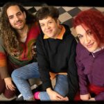 exploracion de relaciones de amistad en comedias teatrales