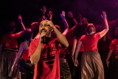 exploracion del tema de la guerra en el teatro contemporaneo