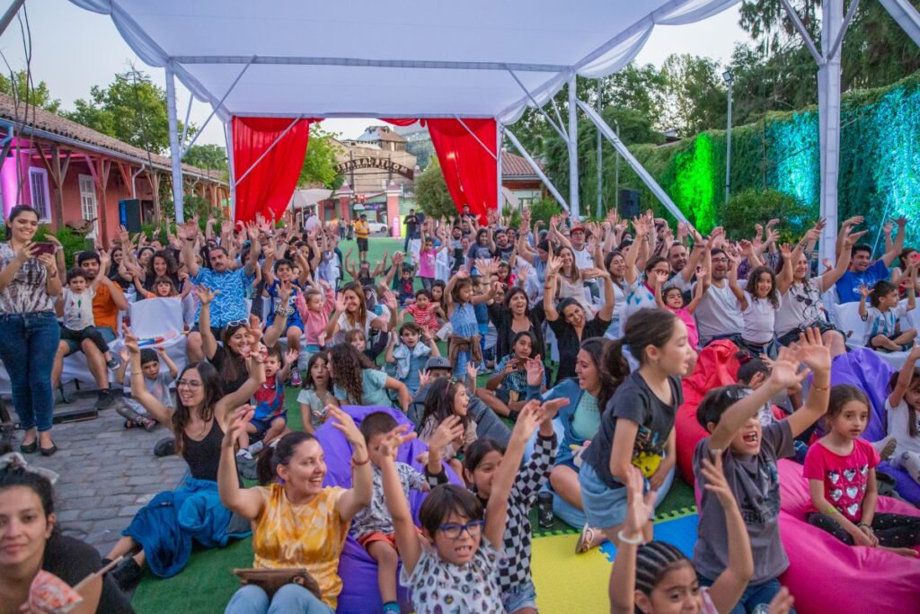 Festivales de teatro como plataforma para comunidades locales 8 festivales de teatro como plataforma para comunidades locales