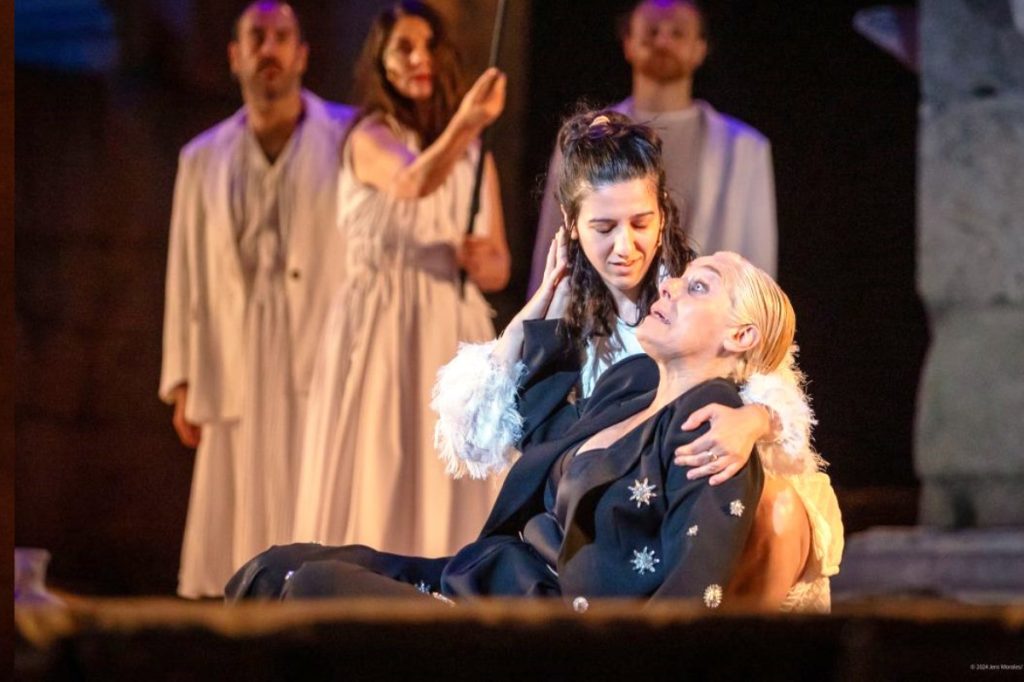 Festivales dedicados al teatro de sombras: historia y enfoques 5 festivales dedicados al teatro de sombras historia y enfoques