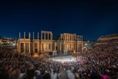 festivales emblematicos de teatro en el mundo un recorrido