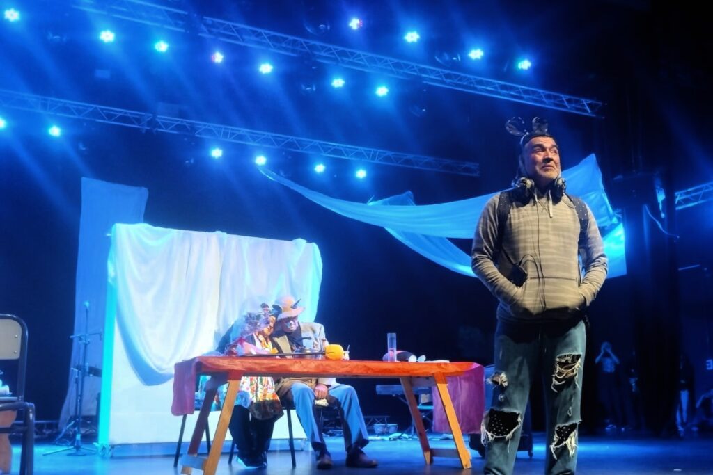 festivales que brindan acceso a obras de teatro en desarrollo