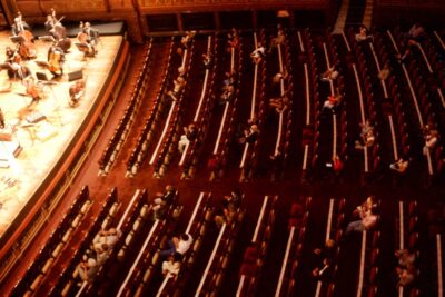 impacto de la crisis social en festivales de teatro