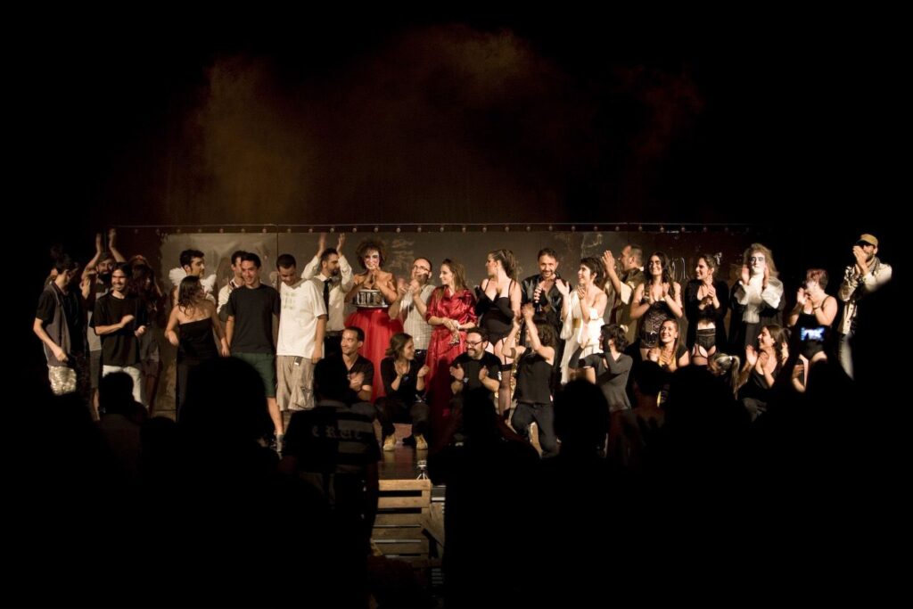 impacto de los movimientos migratorios en el teatro medieval