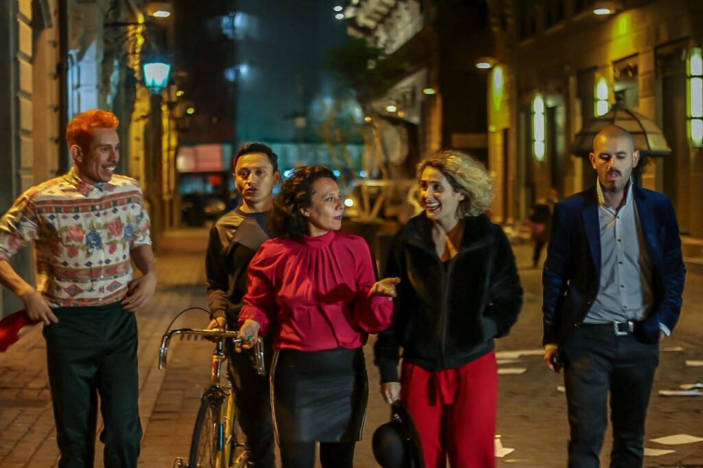 impacto del humor en el teatro social reflexiones y ventajas