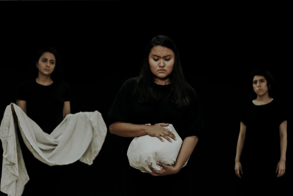 impacto del teatro en la representacion de la violencia social