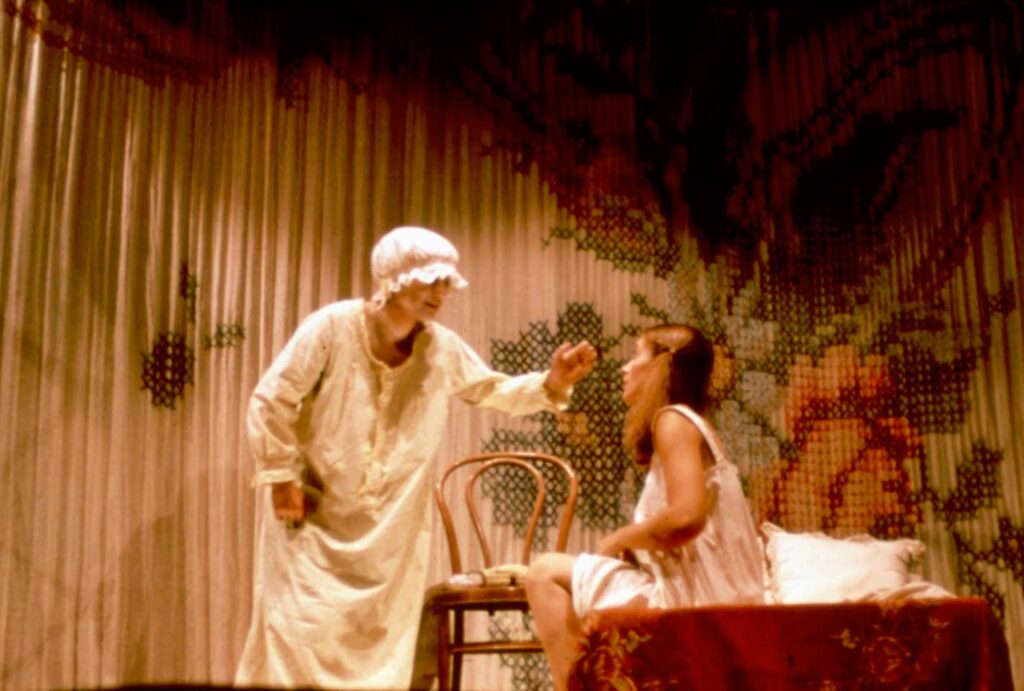 La intertextualidad en el teatro: un fenómeno cultural 9 la intertextualidad en el teatro un fenomeno cultural