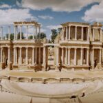 la relacion entre teatro y politica a lo largo de la historia