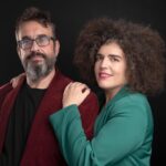 la satira en el teatro politico y su impacto en la sociedad