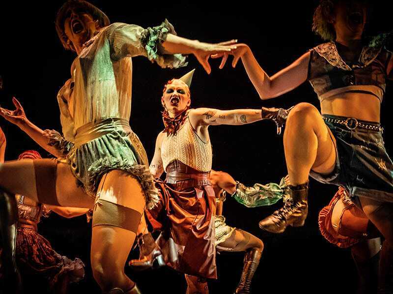 Qué es la actuación de cabaret y cómo se practica 8 que es la actuacion de cabaret y como se practica