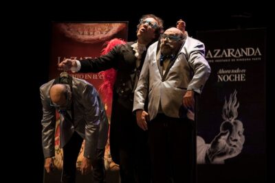 que estructura general seguian las obras de comedia