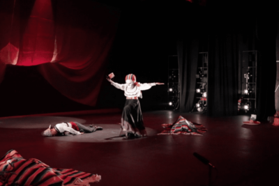 que tecnicas se utilizan en el teatro realista