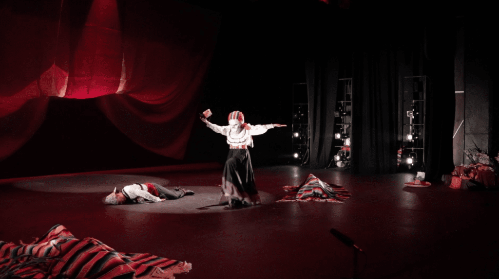 que tecnicas se utilizan en el teatro realista
