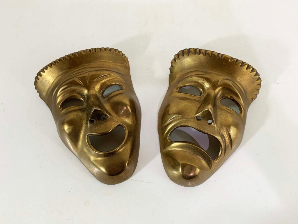 Qué tipos de máscaras se usaban en el teatro antiguo 5 que tipos de mascaras se usaban en el teatro antiguo
